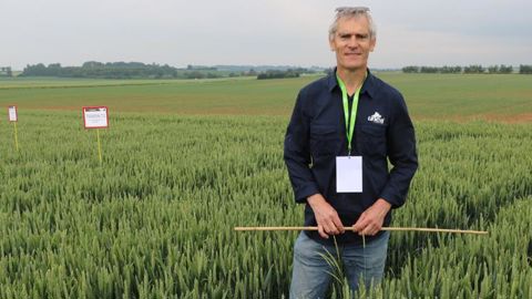 Marc Dupayage, responsable du service agronomique d’Unéal : « En matière de biocontrôle, nous travaillons à la fois sur l’efficacité de la substance naturelle ou du micro-organisme, et sur sa formulation. » © B. CAILLIEZ